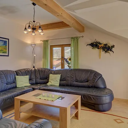 Madek 2 Apartment Annathal